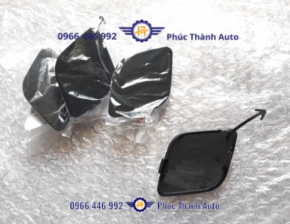 Nắp Chụp Móc Kéo Xe Camry 2009-2011