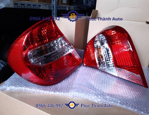 Đèn Hậu Camry 2003-2005 RH/LH