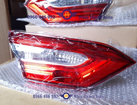 Đèn Hậu Trong Camry 2018-2020 (Trắng, Không LED) RH/LH